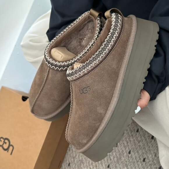 UGG Tazz Platform Shearling Lined Slipper - Picture 2 of 9